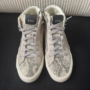 Steve Madden High top Sneakers